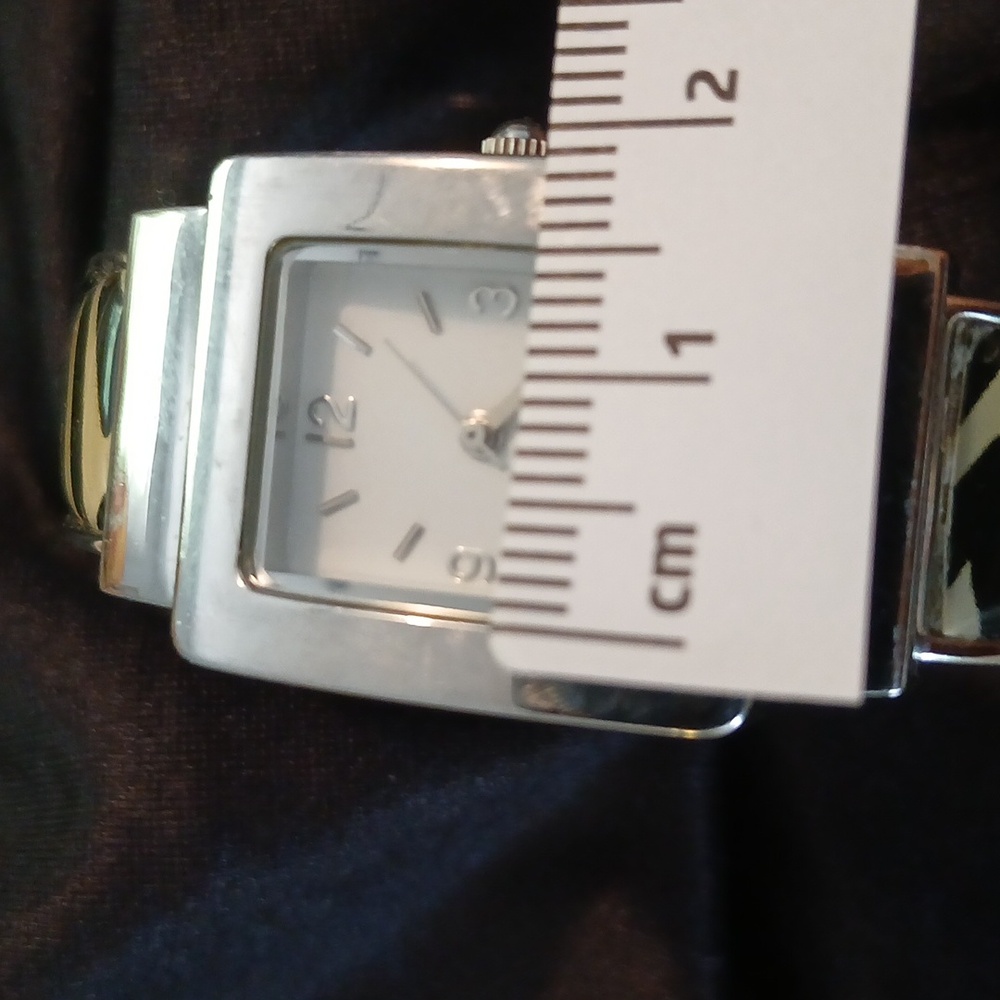 Fada Ind~Quartz Watch~Silver Tone~ Zebra 🦓 Stripe Cuff Band - Picture 16 of 17